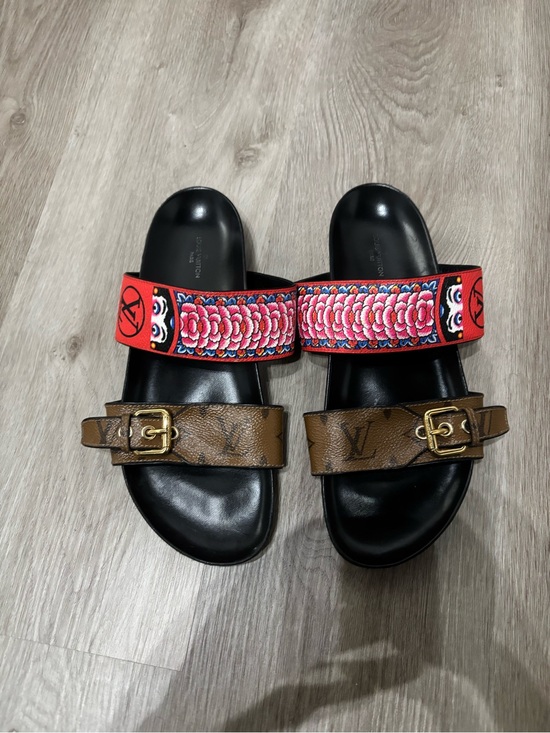 Louis Vuitton Shoes - Louis Vuitton bomdia sandals